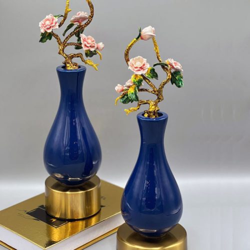 ظرف دکوری سرمه ای چینی با گل برنز طرح شاخه و گل