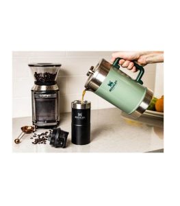 فرنچ پرس استیل دوجداره استنلی 1.4 لیتری مناسب کمپینگ و تهیه قهوه در طبیعت