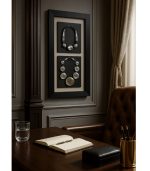 تابلو دکوراتیو گردنبند فلزی آنتیک با قاب چوبی مشکی موج‌نما سایز ۸۰ سانتی‌متر