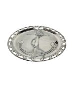 سینی فلزی طرح لنگر و زنجیر آلومینیوم روکش نیکل دست‌ساز هند قطر 42 سانتی‌متر