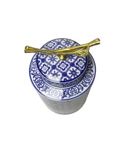 جار چینی آبی سفید با دستگیره شاخه برنجی 35 سانتی ساخت چین ماهک گالری